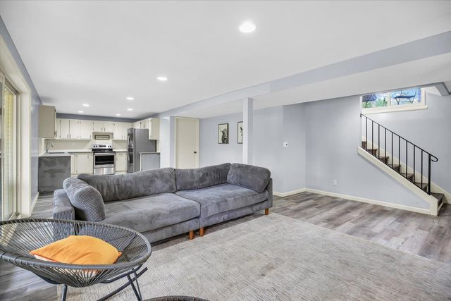 1010 Parkview Drive, Mahomet, IL 61853