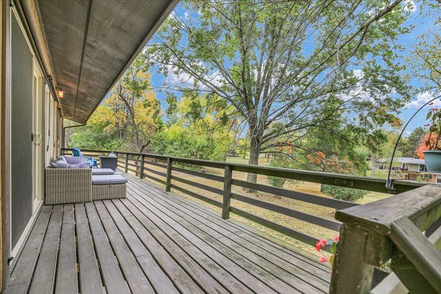 1010 Parkview Drive, Mahomet, IL 61853