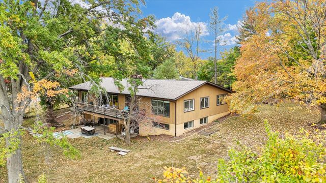 1010 Parkview Drive, Mahomet, IL 61853