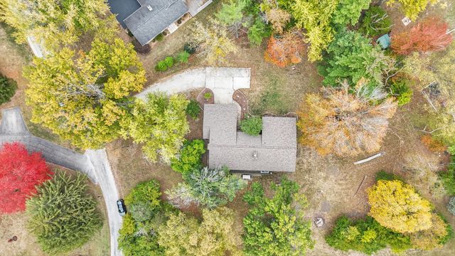 1010 Parkview Drive, Mahomet, IL 61853