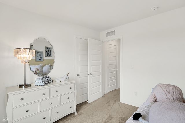 2933 Woods Edge Drive, Greenwood, IN 46143