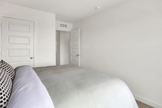 2933 Woods Edge Drive, Greenwood, IN 46143