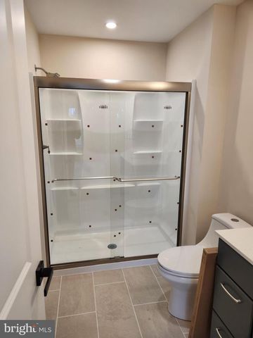 240 BANYAN DR, State College, PA 16801