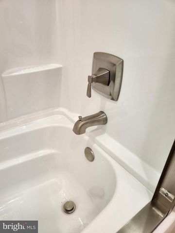 240 BANYAN DR, State College, PA 16801