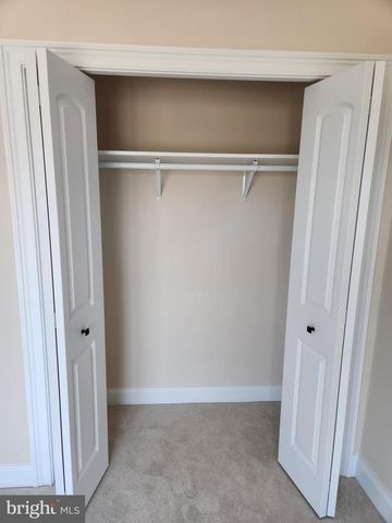 240 BANYAN DR, State College, PA 16801