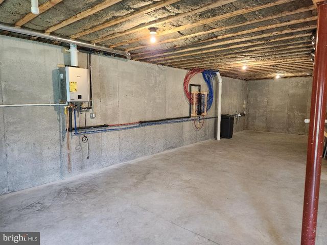 240 BANYAN DR, State College, PA 16801