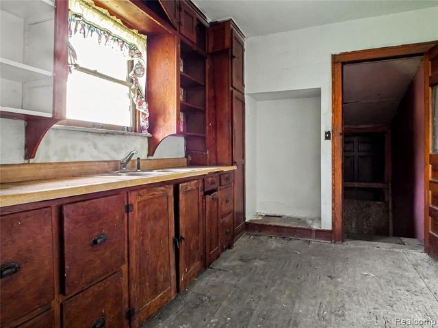 3009 Janes Avenue, Saginaw, MI 48601