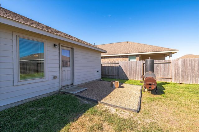 269 Bennett Loop, Angleton, TX 77515