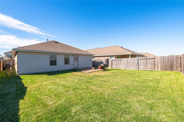 269 Bennett Loop, Angleton, TX 77515