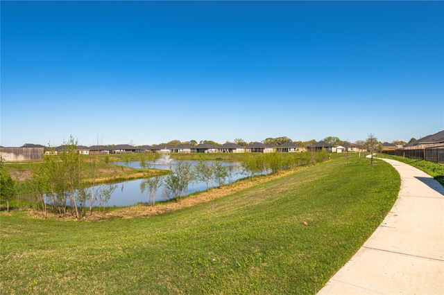 269 Bennett Loop, Angleton, TX 77515