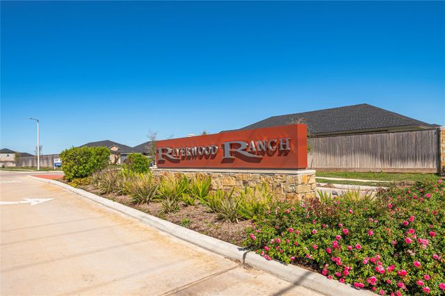 269 Bennett Loop, Angleton, TX 77515