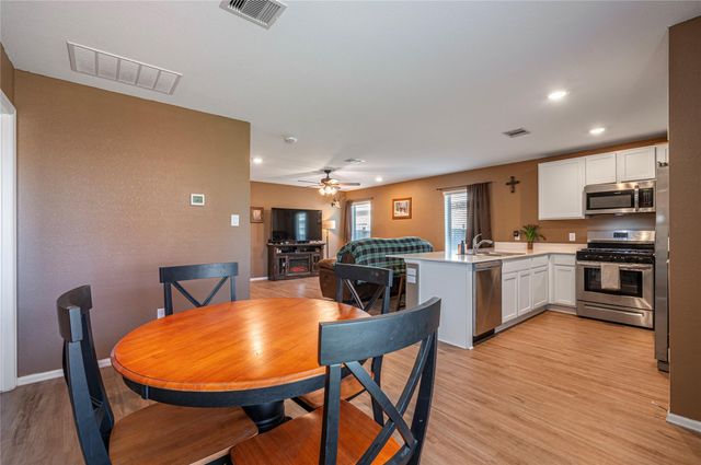 269 Bennett Loop, Angleton, TX 77515