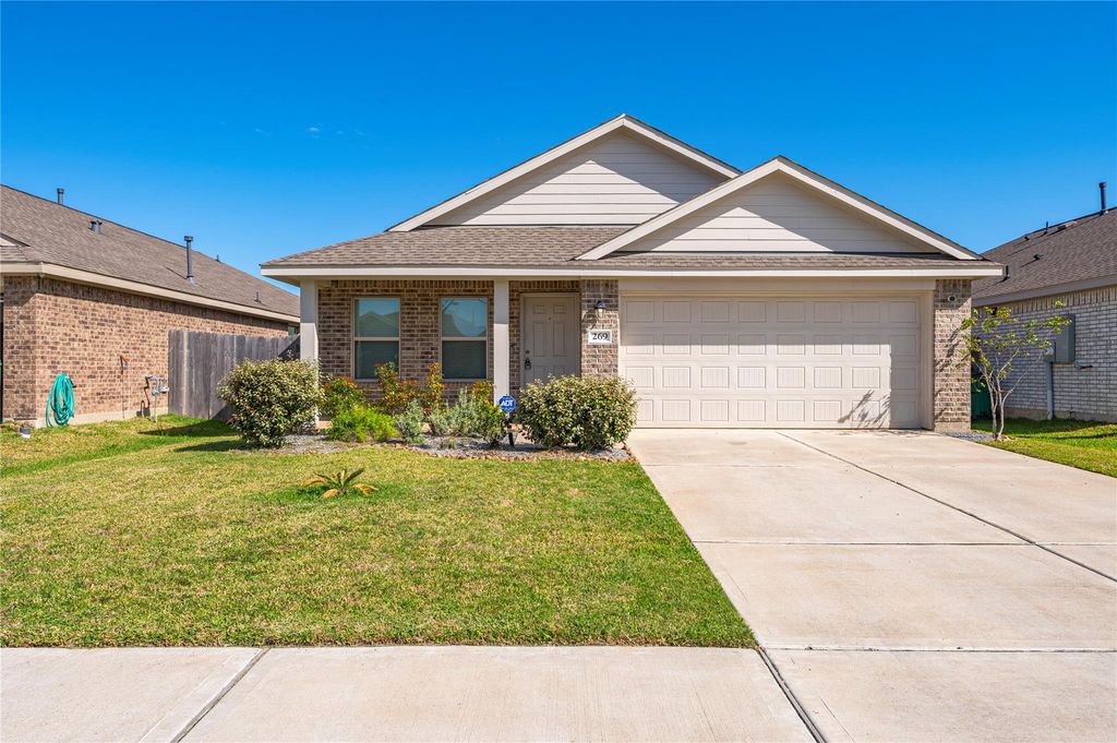 269 Bennett Loop, Angleton, TX 77515