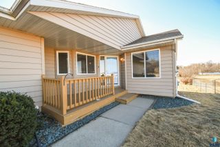 905 Charlotte Ave Avenue, Sioux Falls, SD 57103