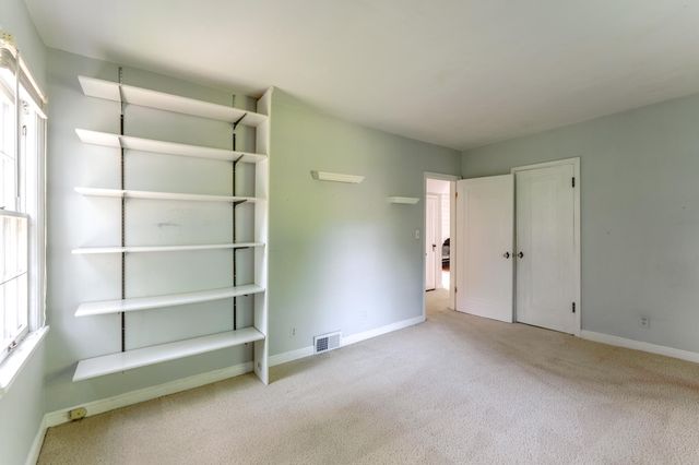 2500 Keller Parkway, Maplewood, MN 55109