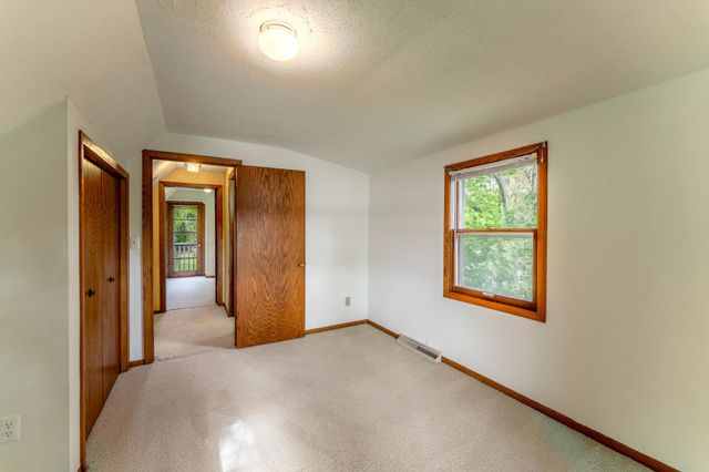 2500 Keller Parkway, Maplewood, MN 55109