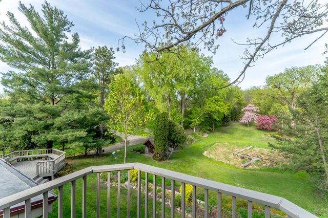 2500 Keller Parkway, Maplewood, MN 55109