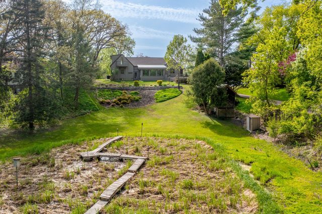 2500 Keller Parkway, Maplewood, MN 55109
