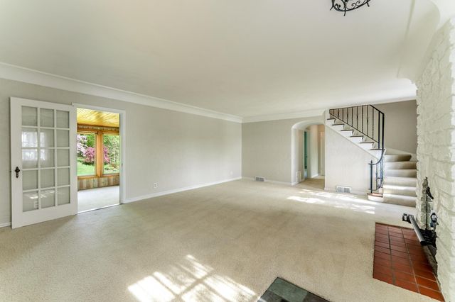 2500 Keller Parkway, Maplewood, MN 55109