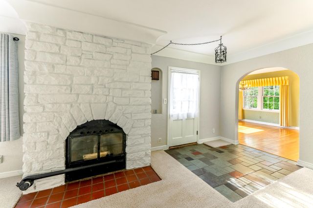 2500 Keller Parkway, Maplewood, MN 55109