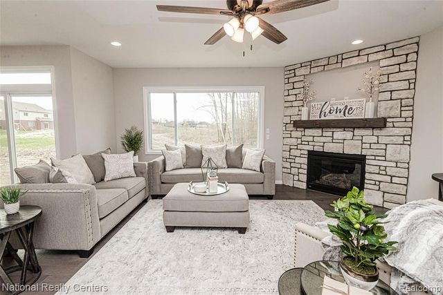 37 Valley Creek Drive, Goodrich, MI 48438