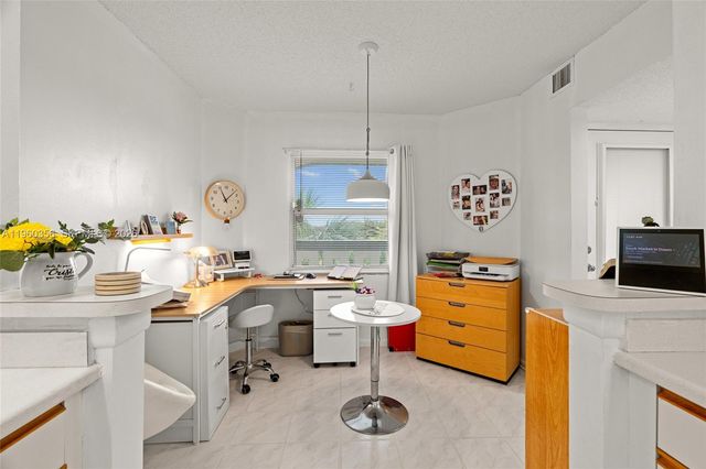 1803 Eleuthera Point G4, Coconut Creek, FL 33066