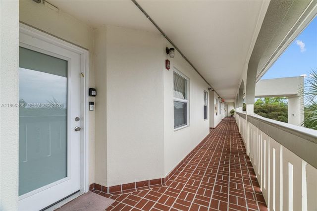 1803 Eleuthera Point G4, Coconut Creek, FL 33066