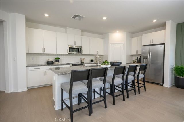 357 Deer Lane Way, Perris, CA 92570