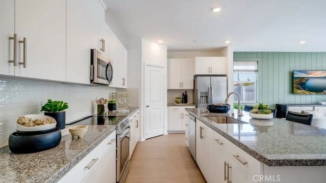 357 Deer Lane Way, Perris, CA 92570