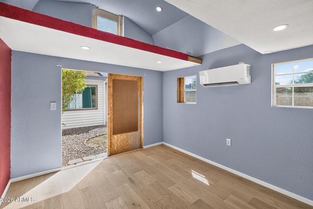 8812 W MEADOW Drive, Peoria, AZ 85382
