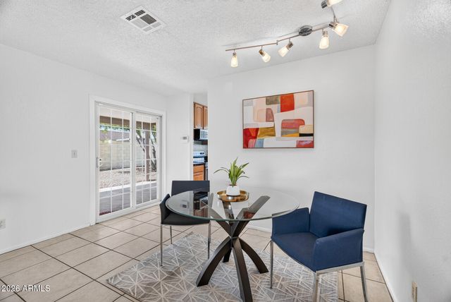 8812 W MEADOW Drive, Peoria, AZ 85382