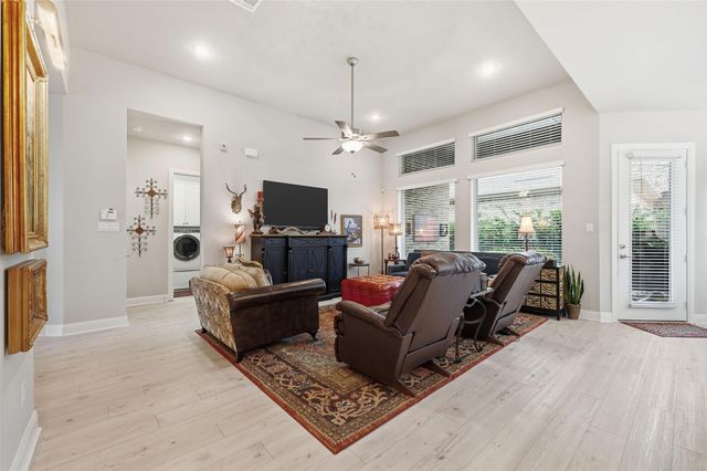 4729 Kings Garden Parkway, Arlington, TX 76005