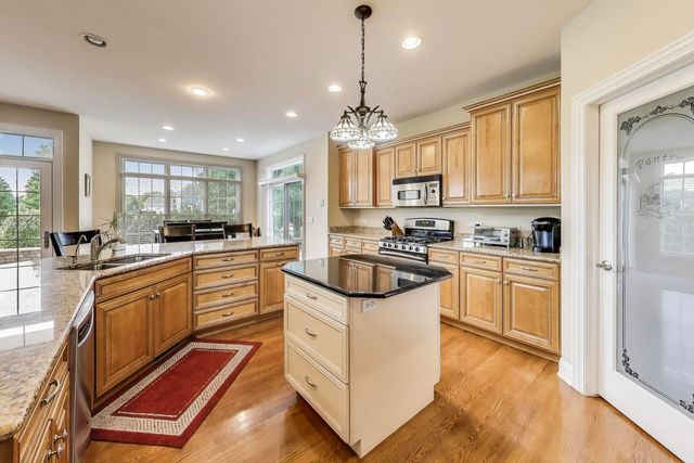 24744 N Golden Oat Circle, Cary, IL 60013