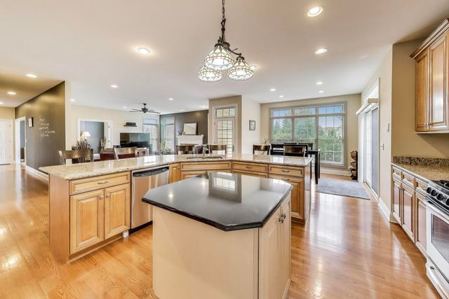 24744 N Golden Oat Circle, Cary, IL 60013