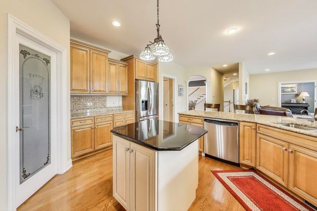 24744 N Golden Oat Circle, Cary, IL 60013