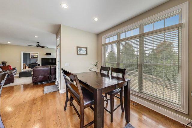 24744 N Golden Oat Circle, Cary, IL 60013