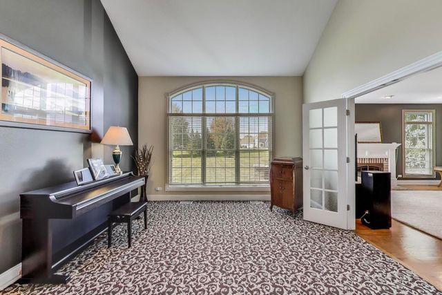 24744 N Golden Oat Circle, Cary, IL 60013