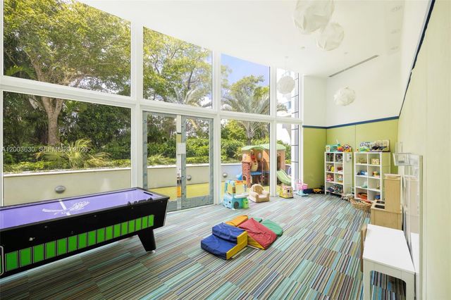 2127 Brickell Ave 1805, Miami, FL 33129