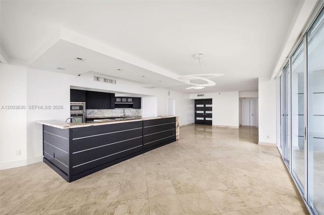 2127 Brickell Ave 1805, Miami, FL 33129