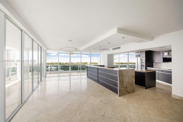 2127 Brickell Ave 1805, Miami, FL 33129