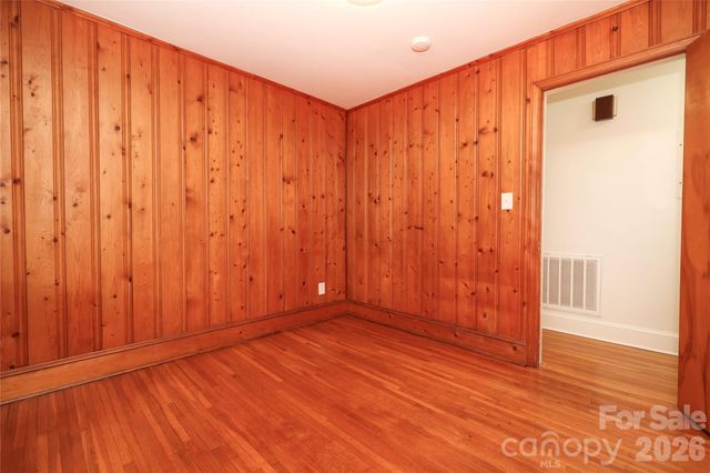 1720 Miles Court, Charlotte, NC 28216