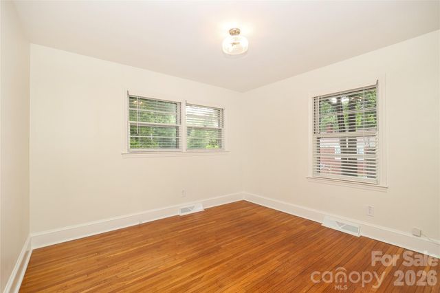 1720 Miles Court, Charlotte, NC 28216
