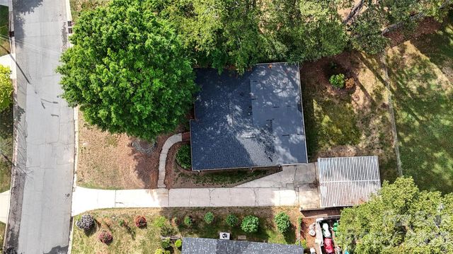 1720 Miles Court, Charlotte, NC 28216