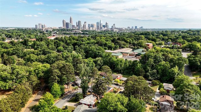 1720 Miles Court, Charlotte, NC 28216