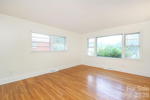1720 Miles Court, Charlotte, NC 28216