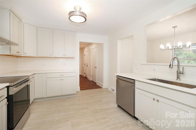 1720 Miles Court, Charlotte, NC 28216