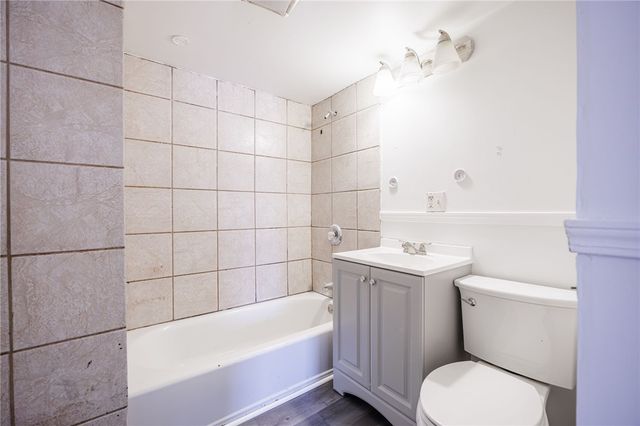 171 Island Cottage Road, Greece, NY 14612