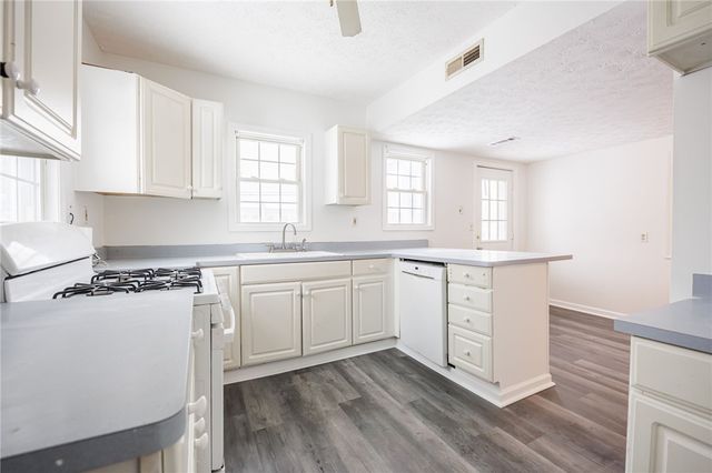 171 Island Cottage Road, Greece, NY 14612