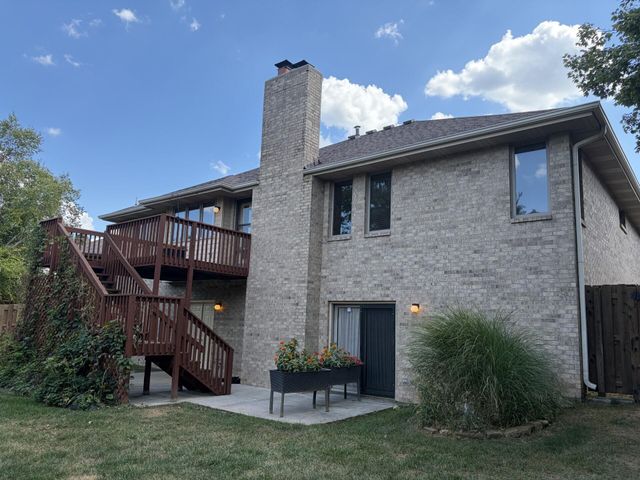 1099 E Nottingham Lane, Springfield, MO 65810