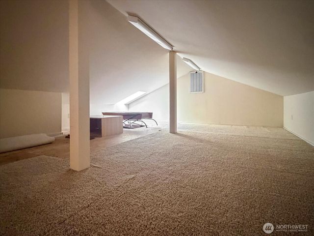 5051 Waterside Ln, Langley, WA 98260